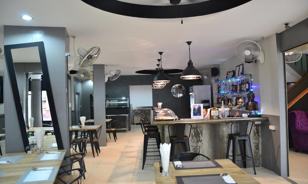 C&C Residence Bistro Restaurant Pattaya Exterior foto